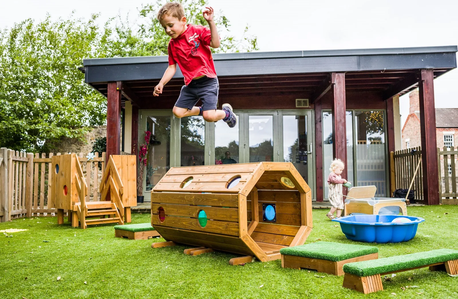 Making the most of the great outdoors at our Woodland School